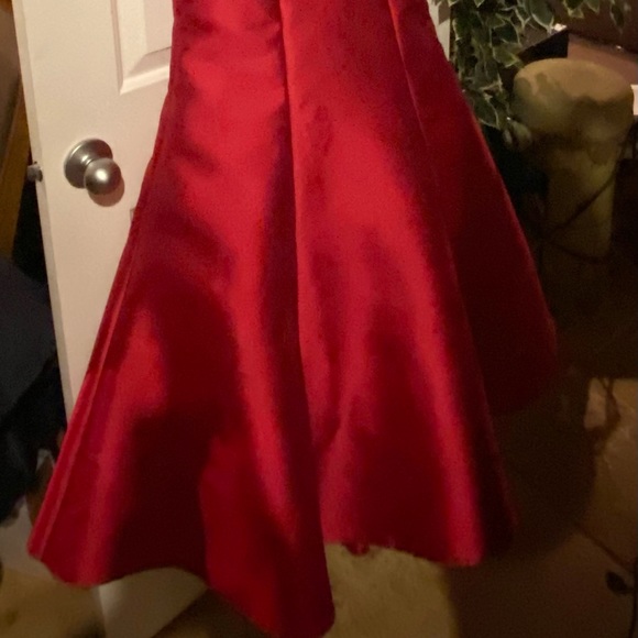 Gorgeous new one of a kind red satin dress.  This dress is red carpet ready! - Picture 6 of 6